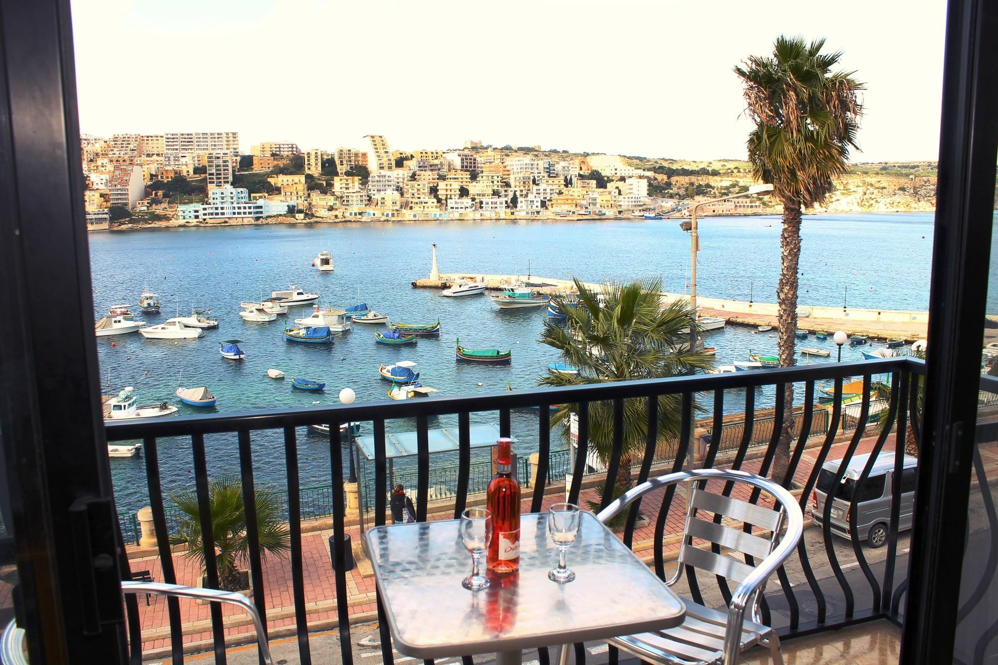 Harbour Lights Seafront 2 Bedroom Apartments With Panoramic Sea Views - By Getawaysmalta Сент-Полс-Бей Экстерьер фото